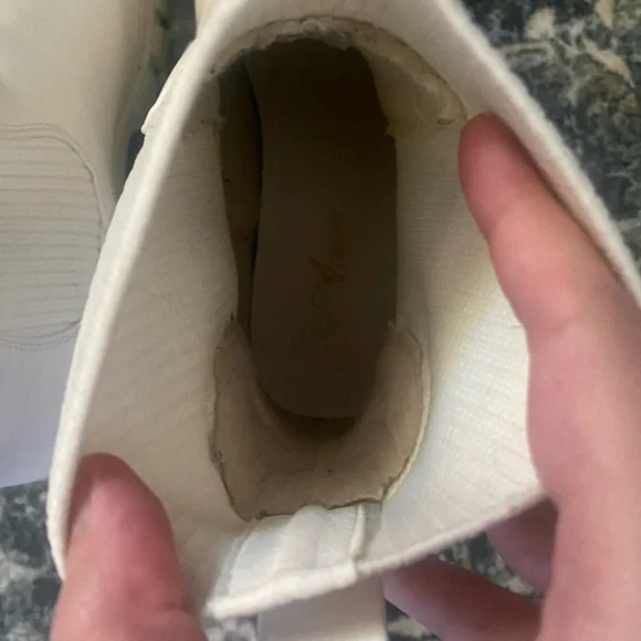 Women’s chunky white faux leather boots size 7.5 outdoors cabincore gorpcore - Picture 6 of 10